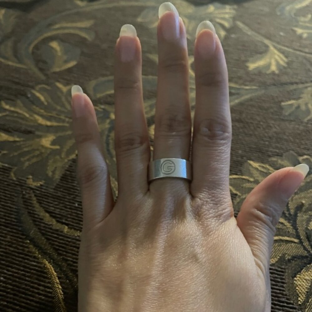 GUCCI STENCILED CUT-OUT G RING - Picture 4 of 14